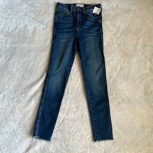 NWT Free People Raw High-Rise Jegging